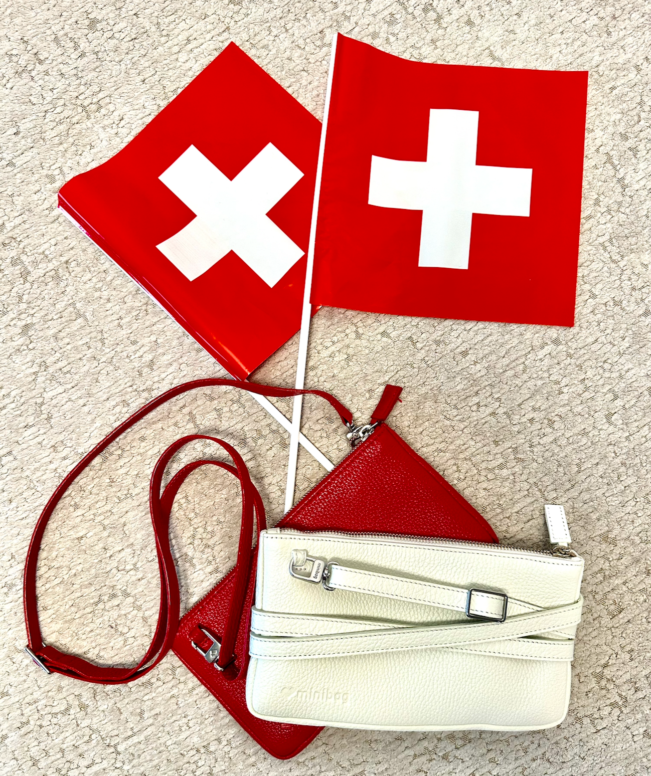 Warum wir unsere Taschen in der Schweiz entwerfen – und auf europäische Handarbeit setzen