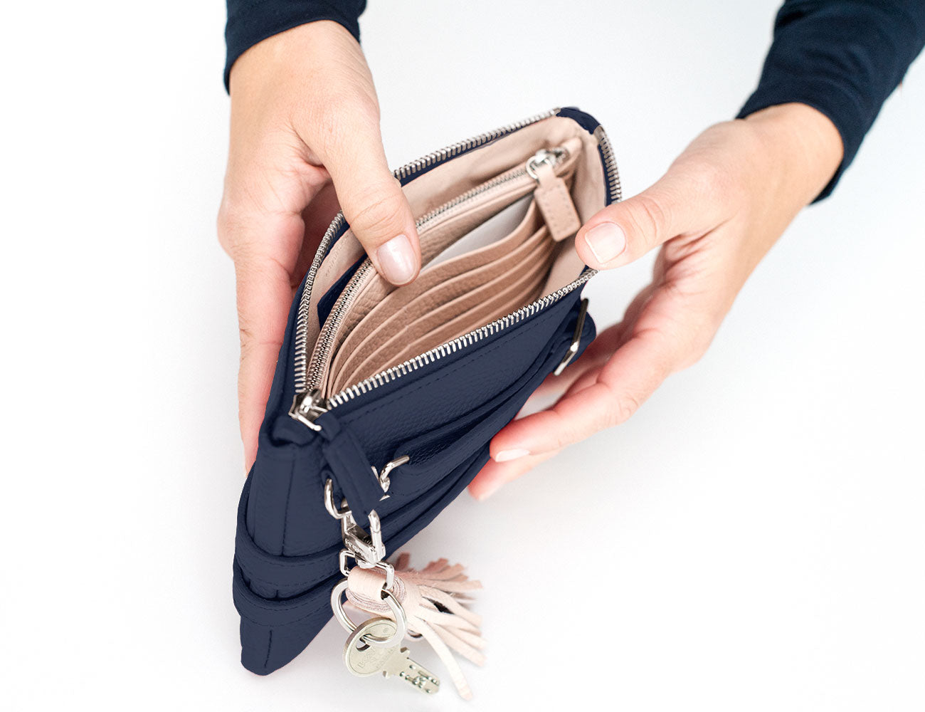 minibag navy, Ledertasche dunkelblau, Clutch dunkelblau, Geldtasche zum Umhängen, Geldtasche navy