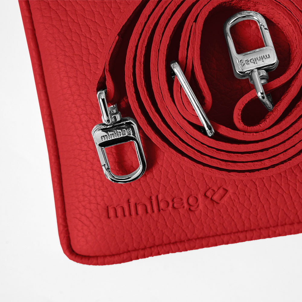 minibag red, Ledertasche rot, Clutch rot, Ledergurt rot, Detailaufnahme minibag, minibag