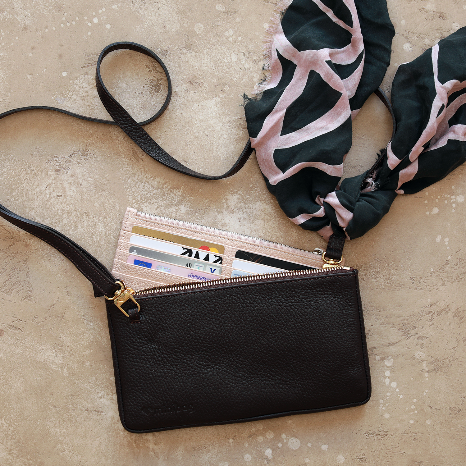 minibag black Edition GOLD, schwarze Ledertasche, minibag Wallet nude, Geldtasche zum Umhängen